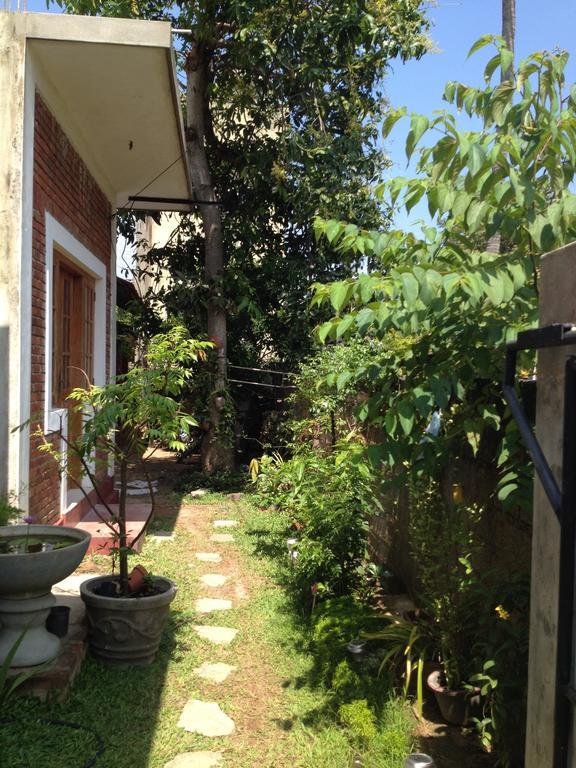Manik Home Stay Kudapaduwa Chambre photo